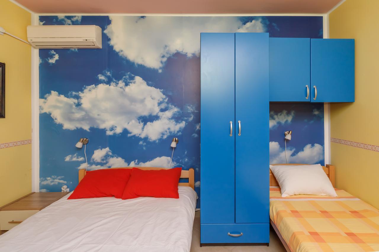Apartments Coral Котор Екстериор снимка
