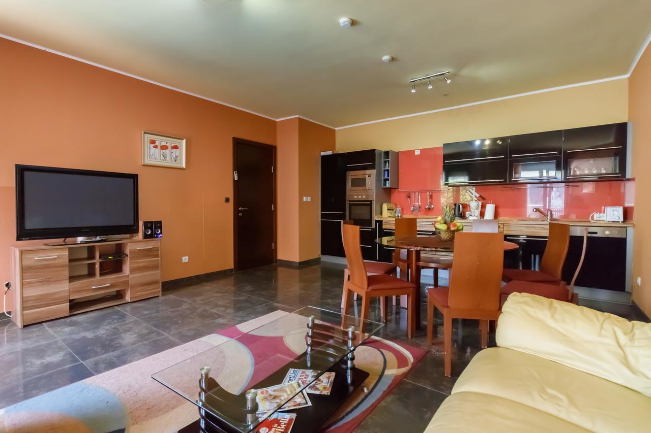 Apartments Coral Котор Екстериор снимка