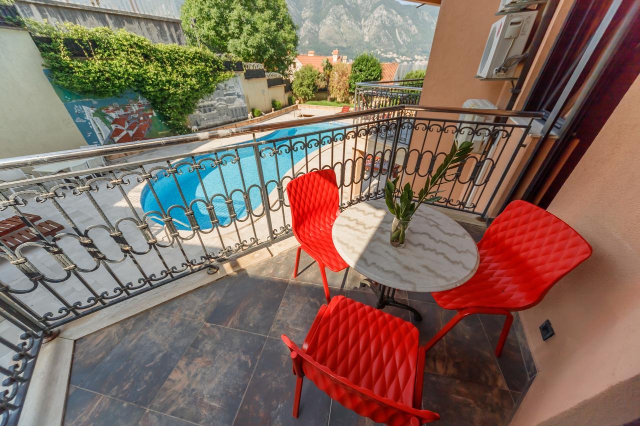 Apartments Coral Котор Екстериор снимка