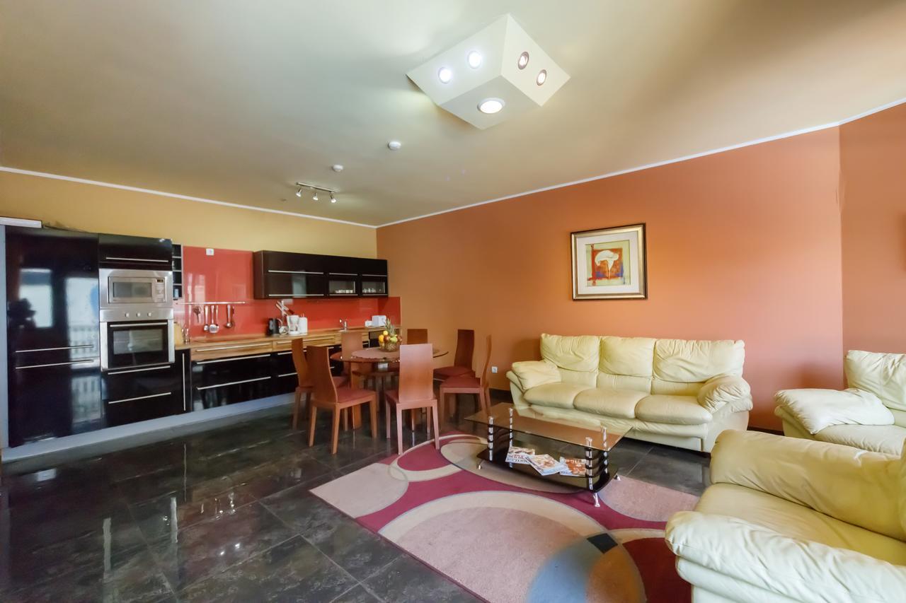 Apartments Coral Котор Екстериор снимка