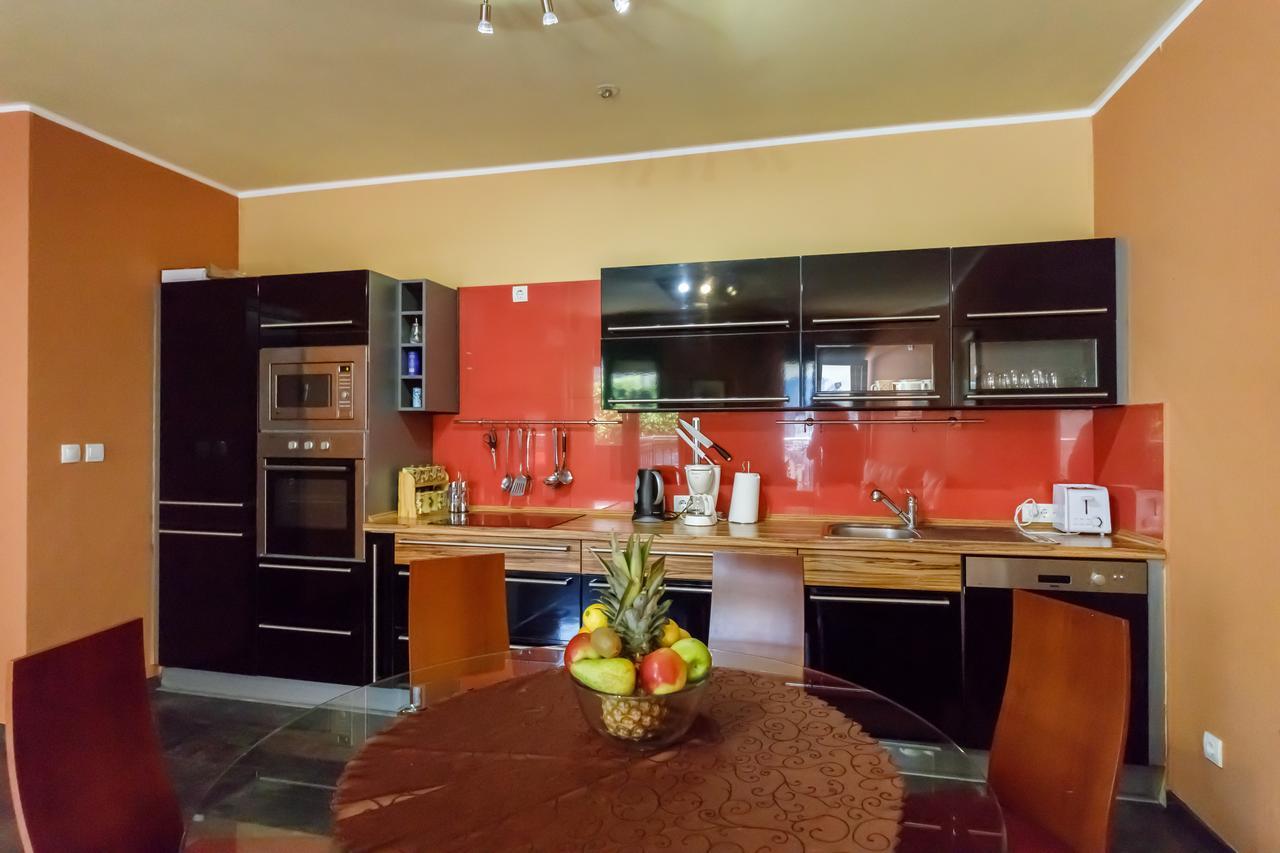 Apartments Coral Котор Екстериор снимка