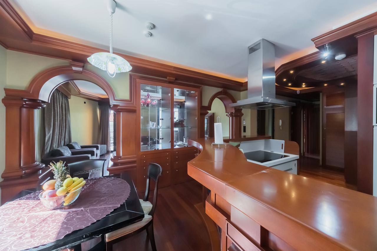 Apartments Coral Котор Екстериор снимка