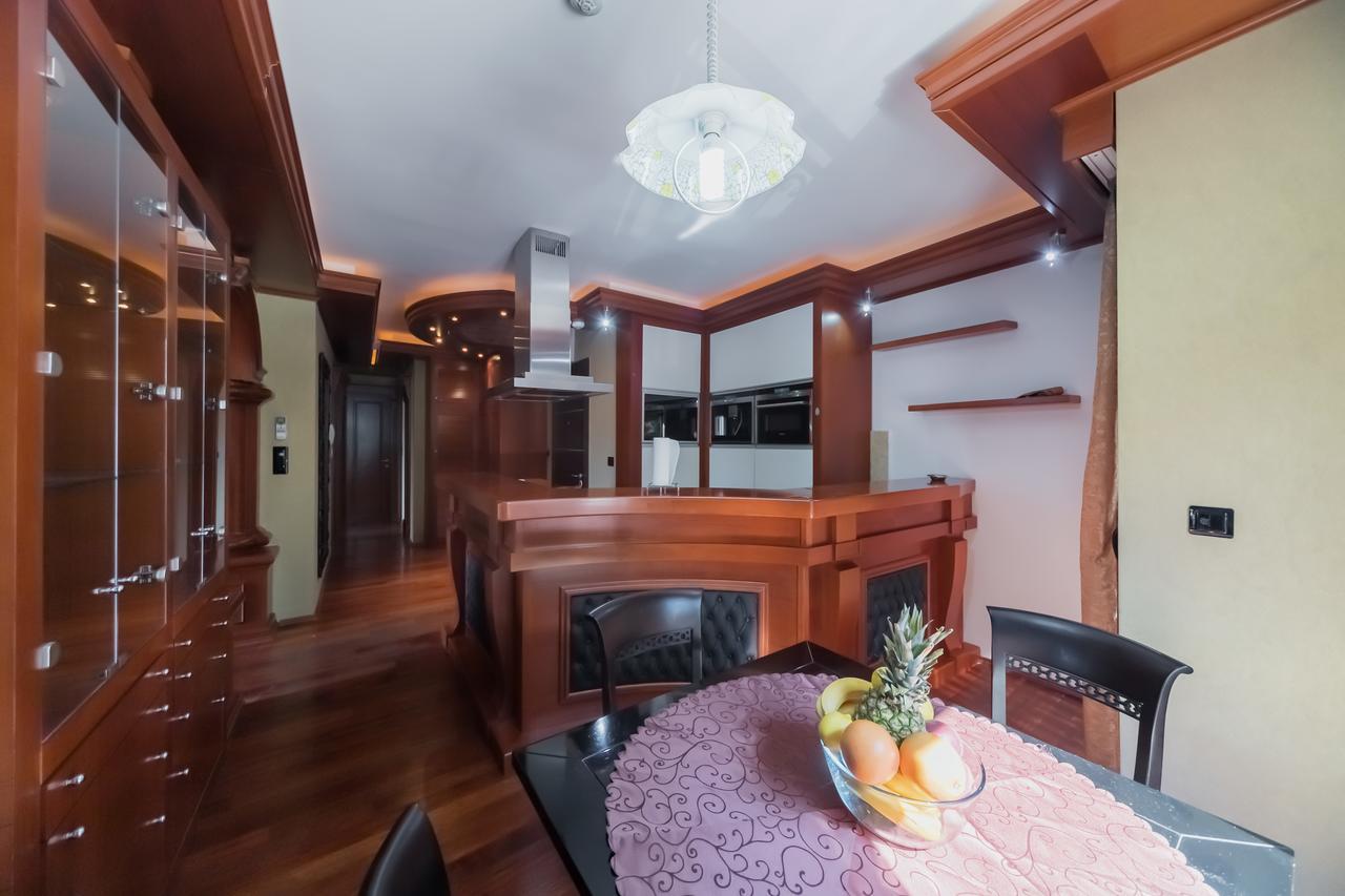 Apartments Coral Котор Екстериор снимка