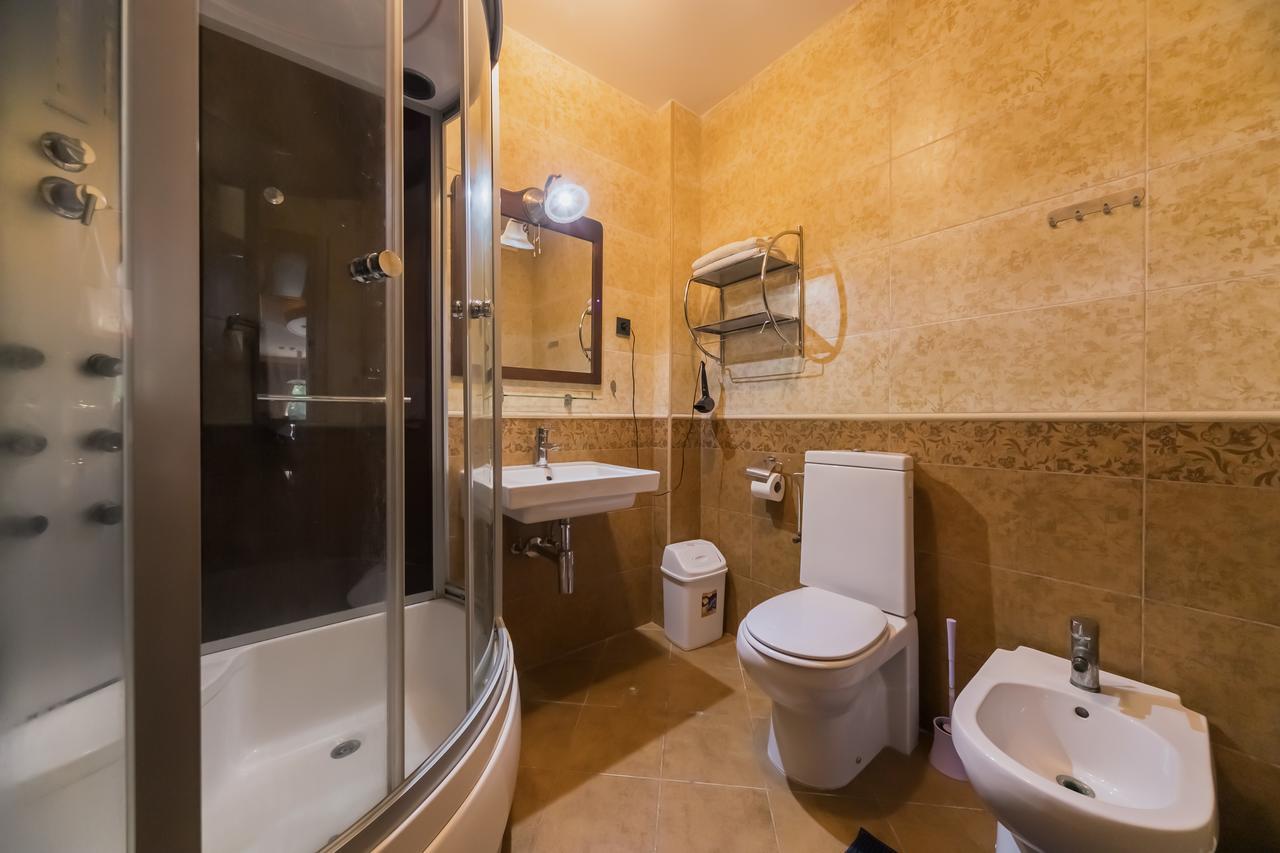 Apartments Coral Котор Екстериор снимка