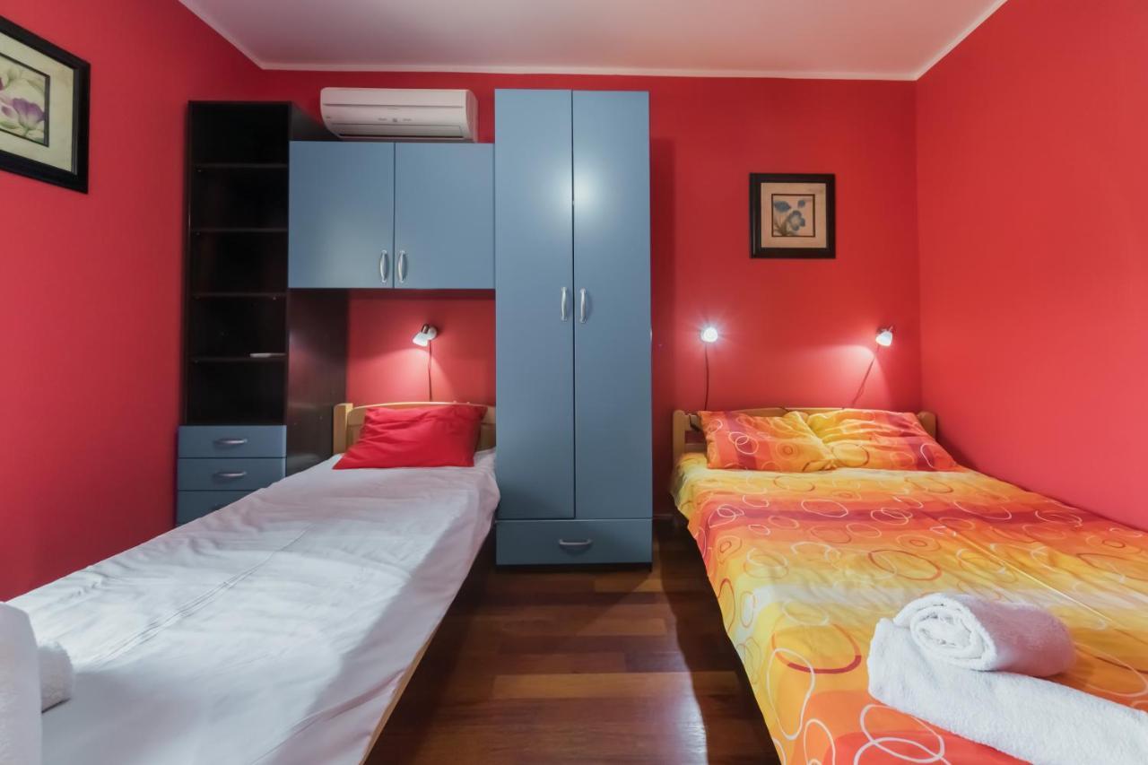 Apartments Coral Котор Екстериор снимка